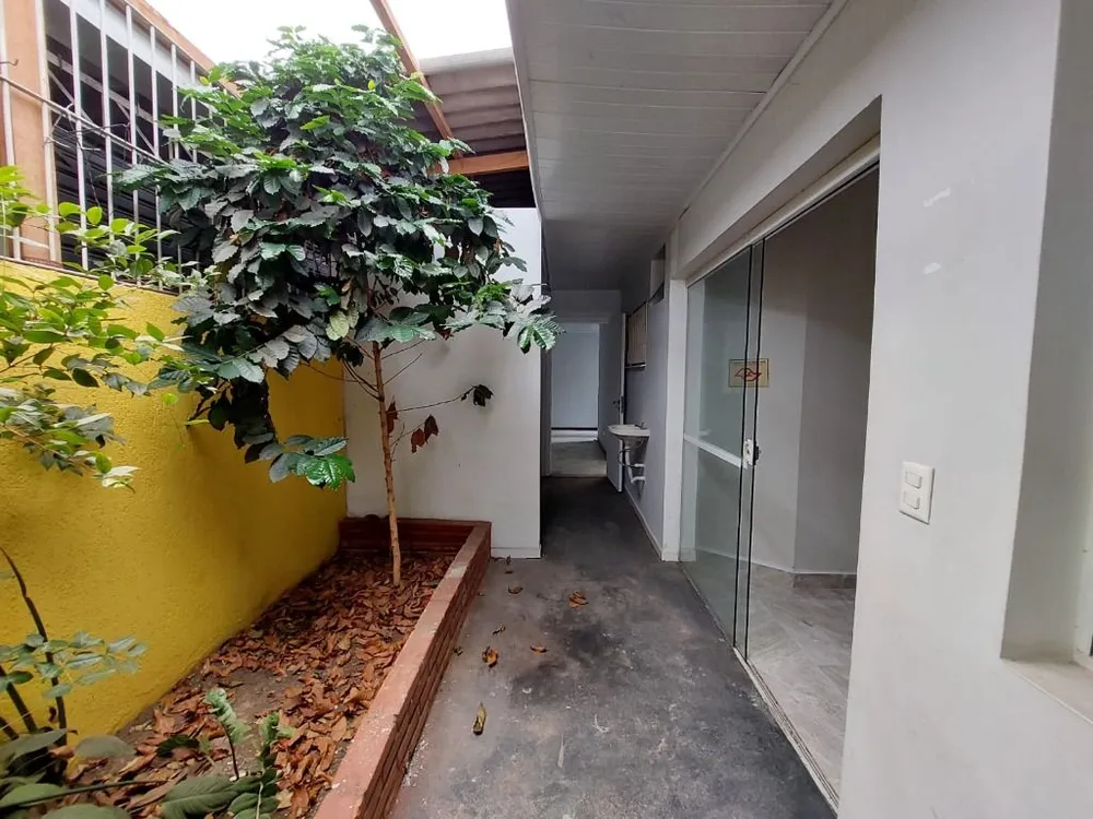 Casa, 1 quarto, 246 m² - Foto 3