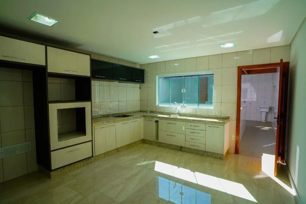 Sobrado, 3 quartos, 280 m² - Foto 3