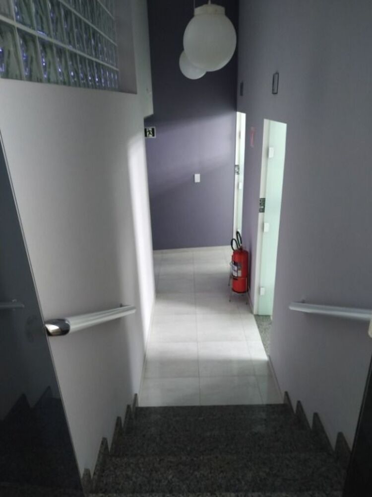 Prédio Inteiro para alugar, 868m² - Foto 2