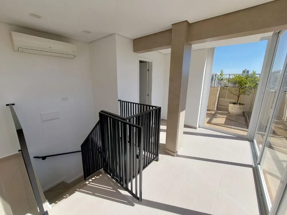 Cobertura, 3 quartos, 164 m² - Foto 2