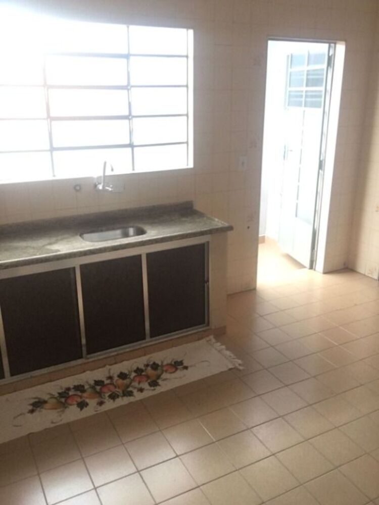 Casa, 4 quartos, 146 m² - Foto 1