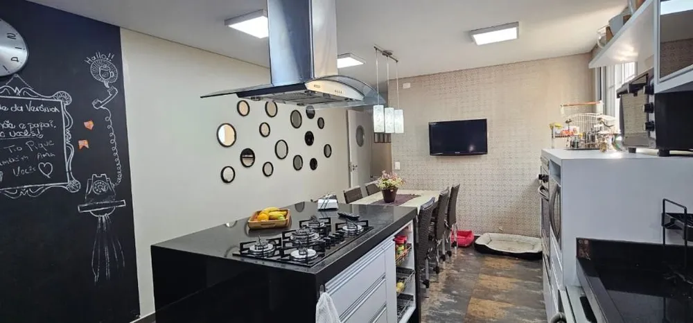Sobrado, 4 quartos, 376 m² - Foto 2
