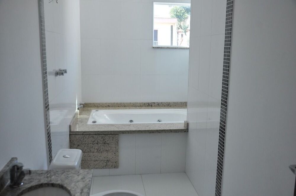 Sobrado, 4 quartos, 242 m² - Foto 2