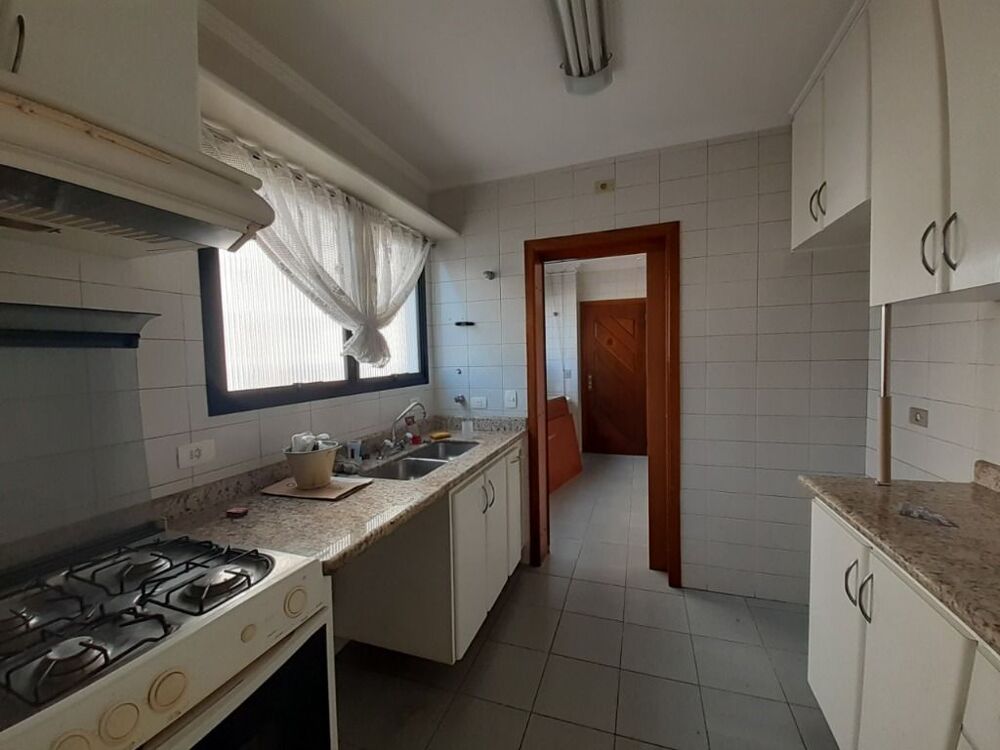 Apartamento à venda com 3 quartos, 170m² - Foto 5
