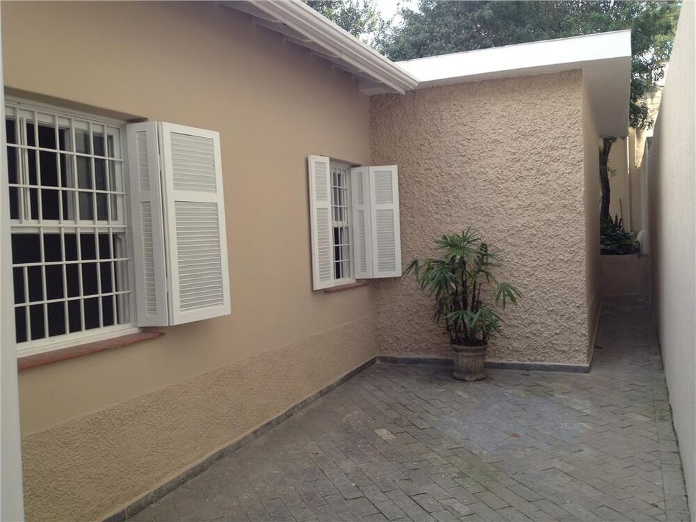 Casa à venda e aluguel com 4 quartos, 255m² - Foto 2