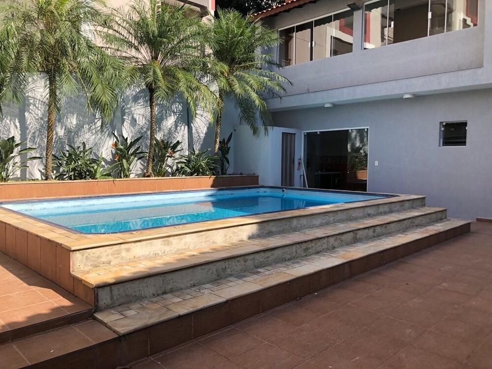 Sobrado à venda e aluguel com 3 quartos, 402m² - Foto 1