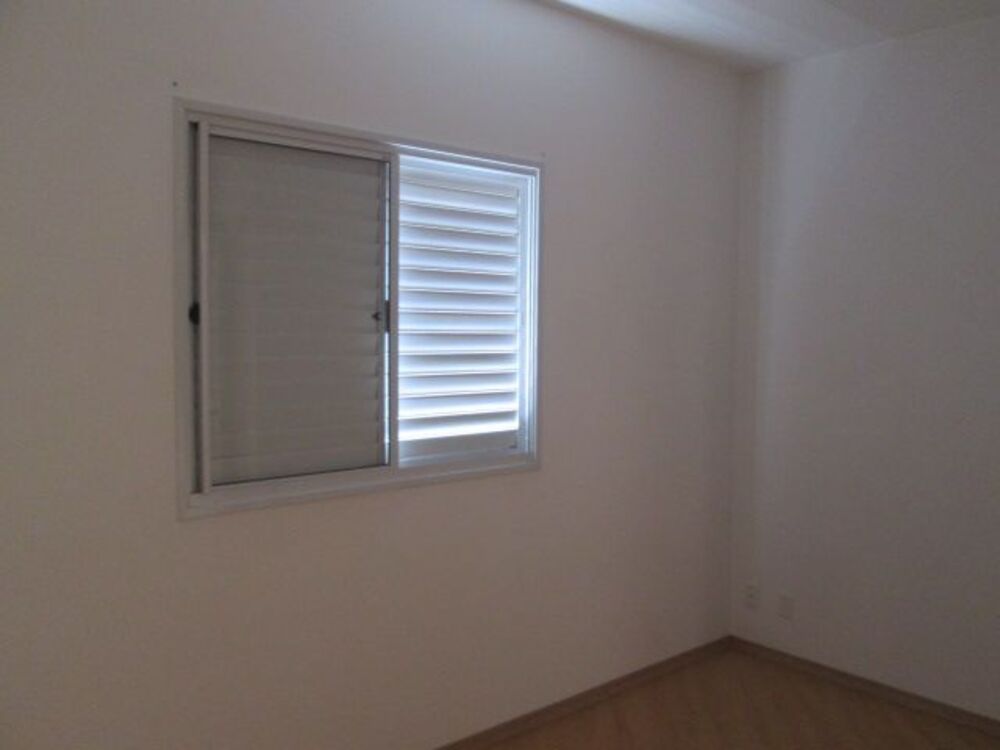 Apartamento à venda e aluguel com 3 quartos, 72m² - Foto 2