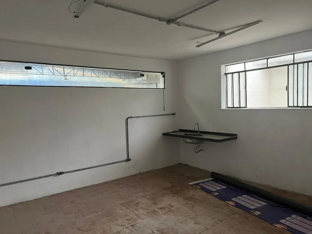 Depósito-Galpão, 1350 m² - Foto 2