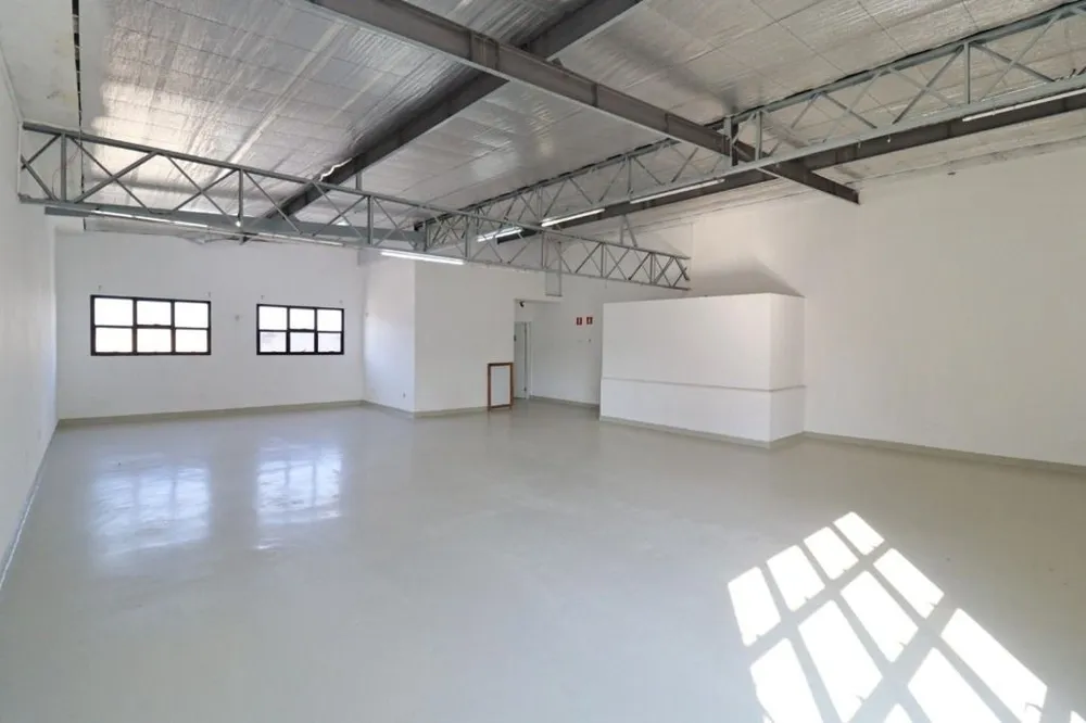 Prédio Inteiro, 877 m² - Foto 1