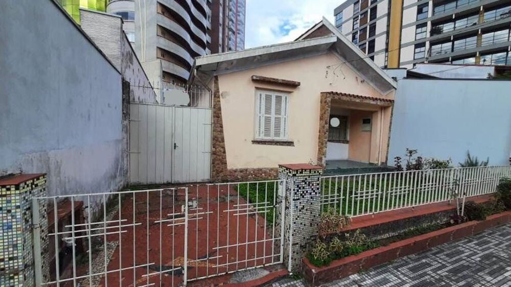 Terreno à venda, 211M2 - Foto 2