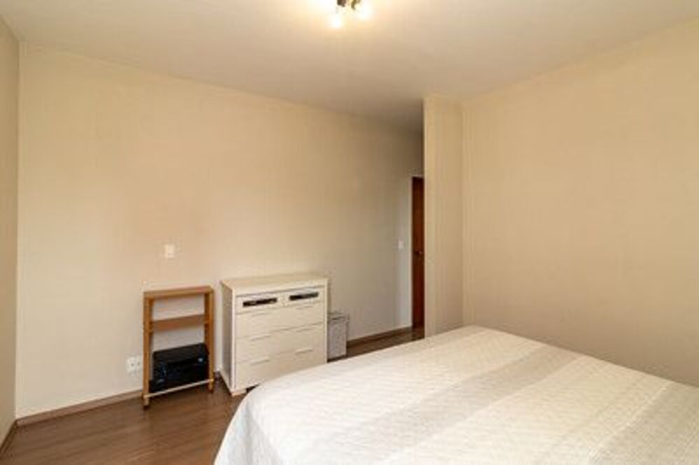 Apartamento à venda com 4 quartos, 144m² - Foto 4