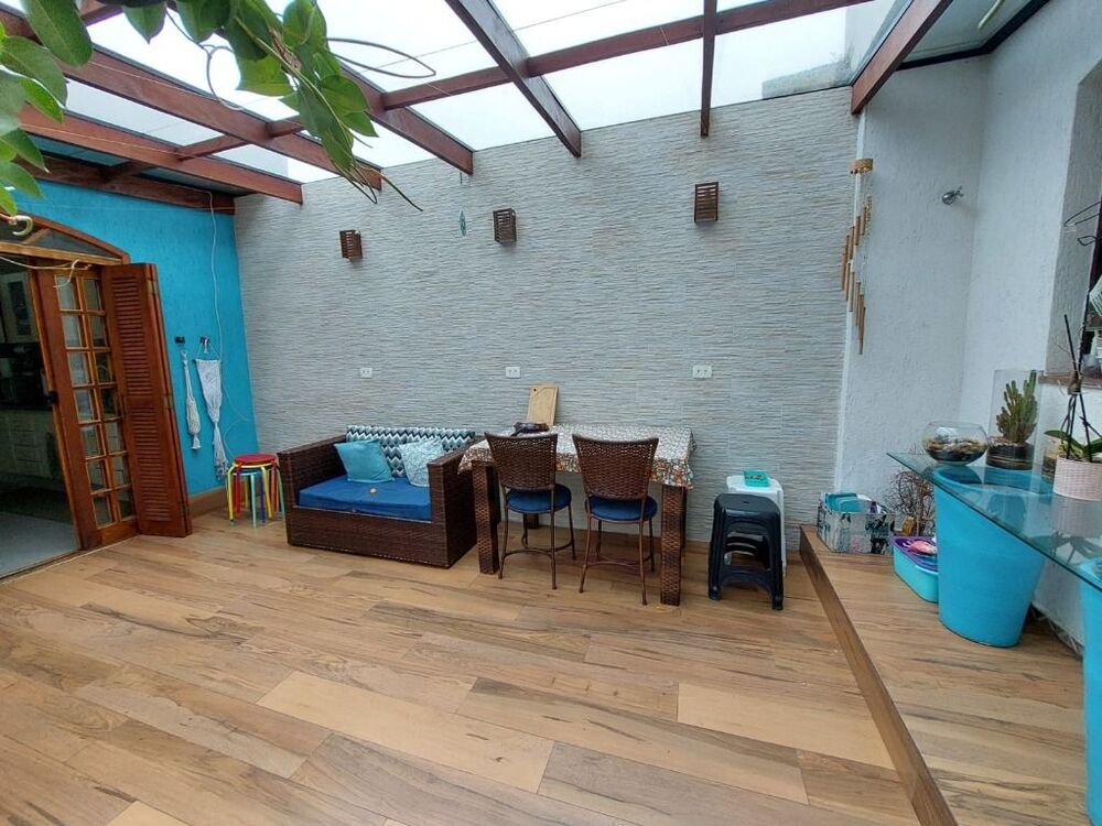 Casa à venda com 3 quartos, 235m² - Foto 4