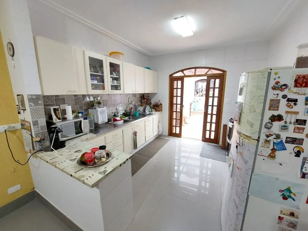 Casa, 3 quartos, 235 m² - Foto 9