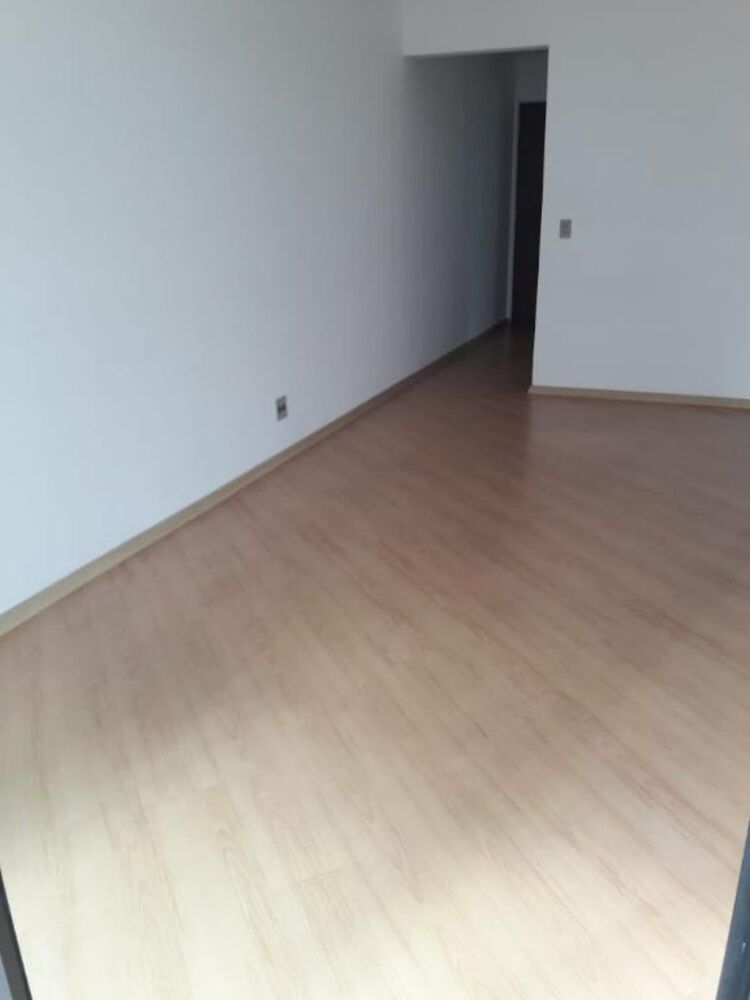 Apartamento à venda com 2 quartos, 69m² - Foto 8