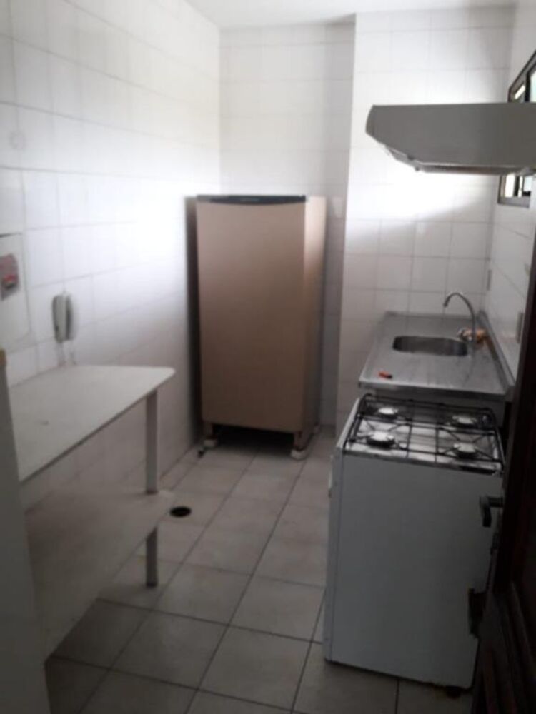 Apartamento à venda com 2 quartos, 69m² - Foto 2