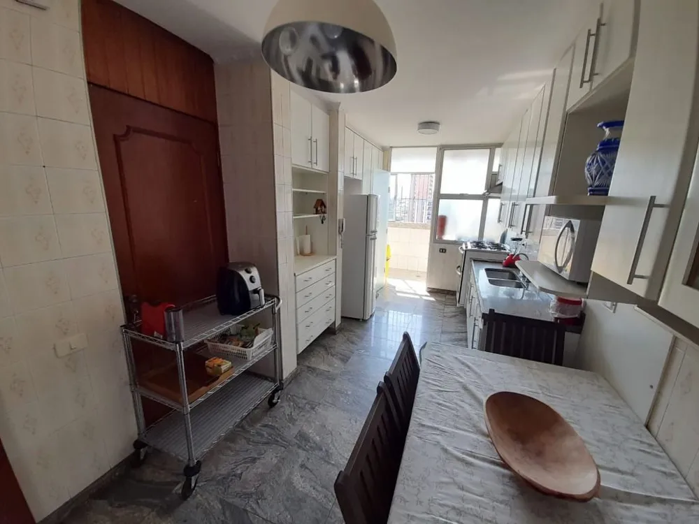 Apartamento, 3 quartos, 145 m² - Foto 1