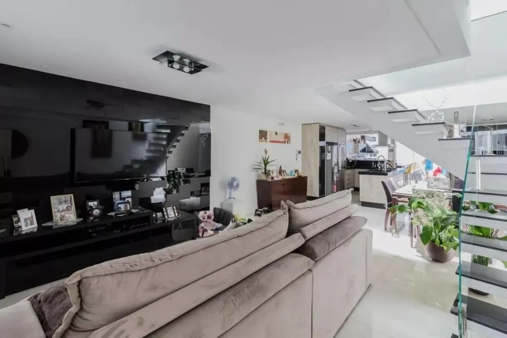 Sobrado, 3 quartos, 255 m² - Foto 1