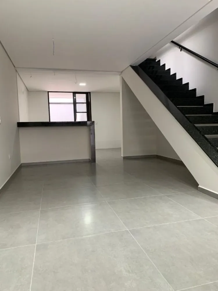 Sobrado, 3 quartos, 180 m² - Foto 1