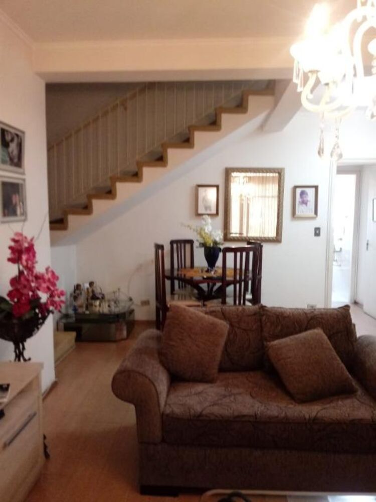 Sobrado, 3 quartos, 205 m² - Foto 1