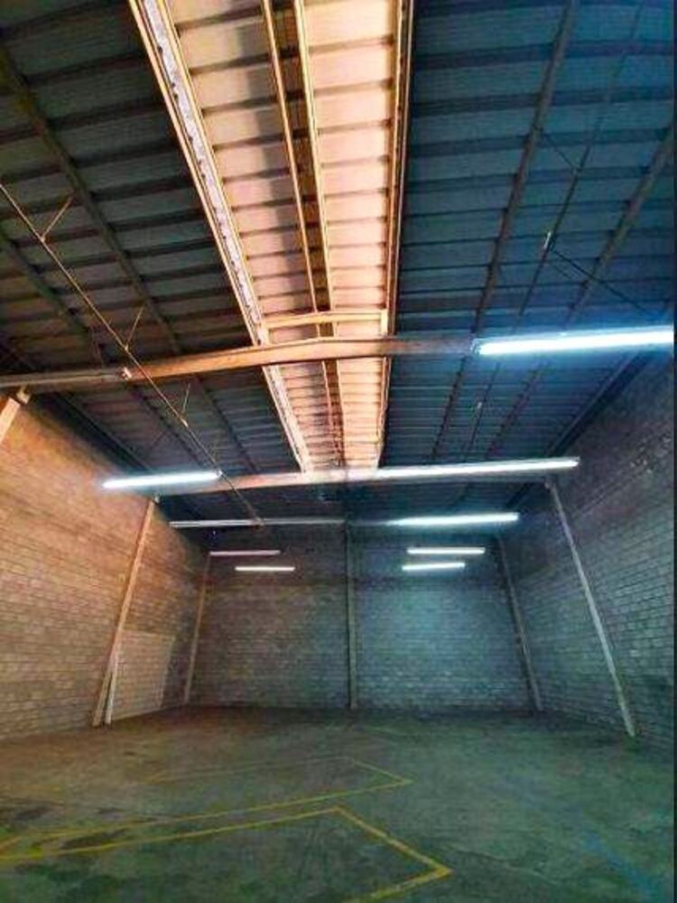 Depósito-Galpão-Armazém para alugar, 375m² - Foto 2