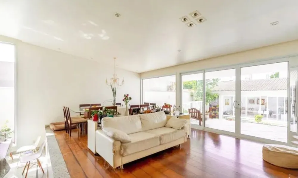 Sobrado, 3 quartos, 384 m² - Foto 1