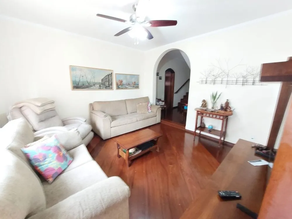 Sobrado, 3 quartos, 217 m² - Foto 1