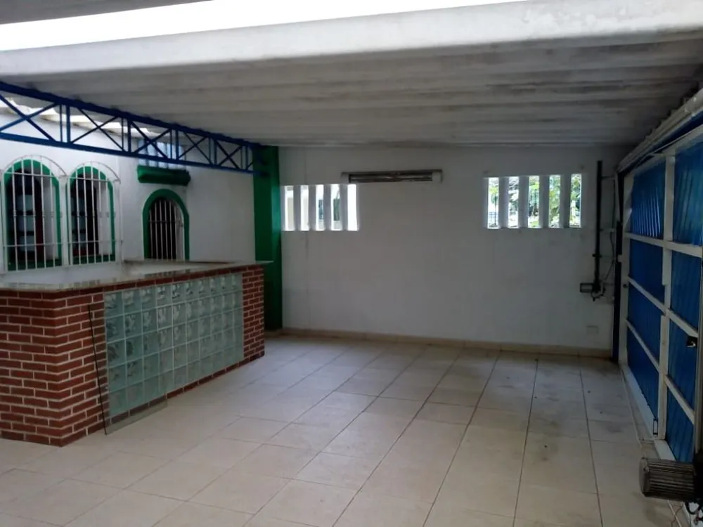 Casa, 3 quartos, 281 m² - Foto 1
