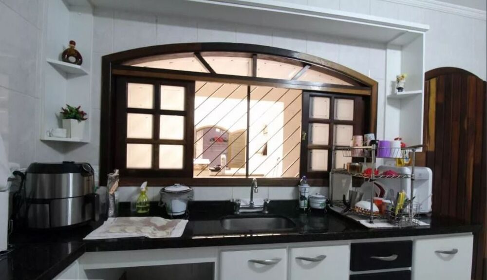 Sobrado, 4 quartos, 206 m² - Foto 1
