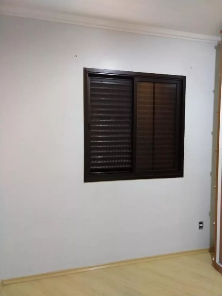 Apartamento à venda com 3 quartos, 75m² - Foto 9