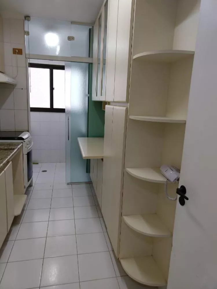 Apartamento à venda com 3 quartos, 75m² - Foto 17