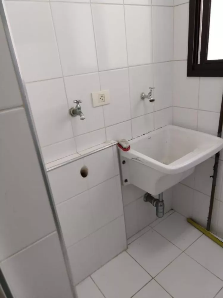 Apartamento à venda com 3 quartos, 75m² - Foto 19