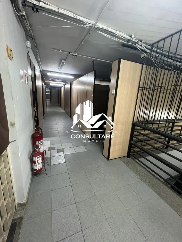 Sala-Conjunto, 300 m² - Foto 1