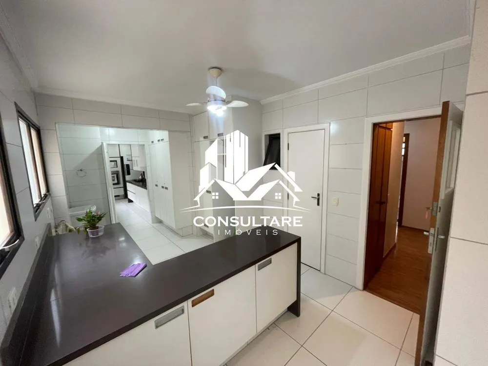 Apartamento, 3 quartos, 280 m² - Foto 1