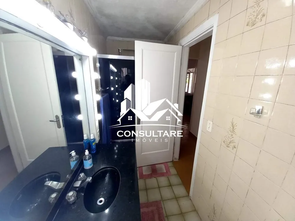 Casa, 3 quartos, 243 m² - Foto 2