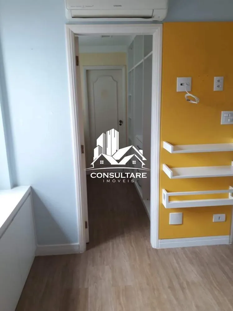 Apartamento, 3 quartos, 211 m² - Foto 1