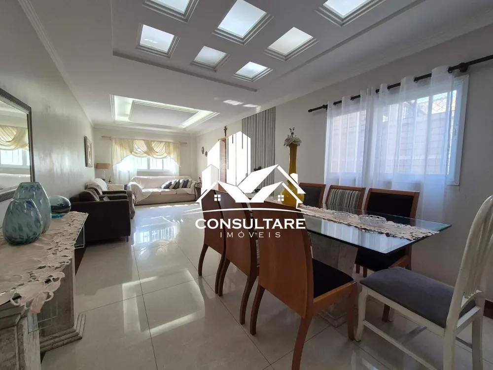 Casa, 4 quartos, 295 m² - Foto 1