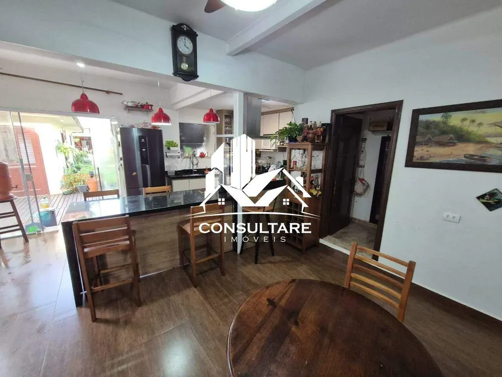 Casa, 5 quartos, 255 m² - Foto 1