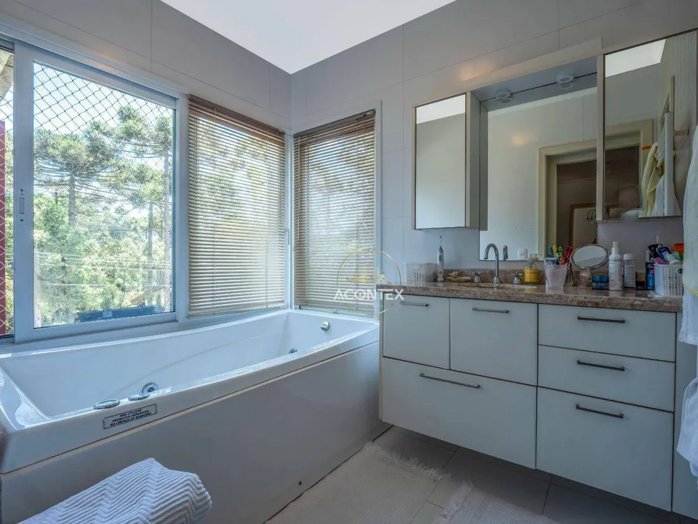 Casa, 4 quartos, 315 m² - Foto 2