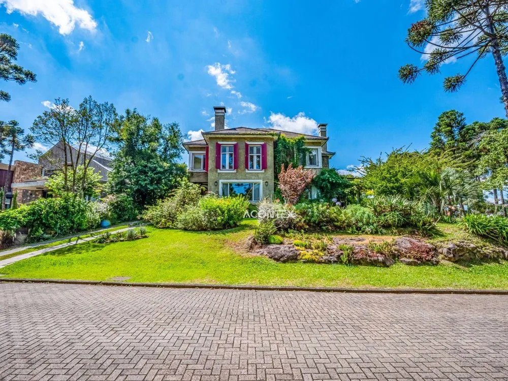 Casa, 4 quartos, 315 m² - Foto 1