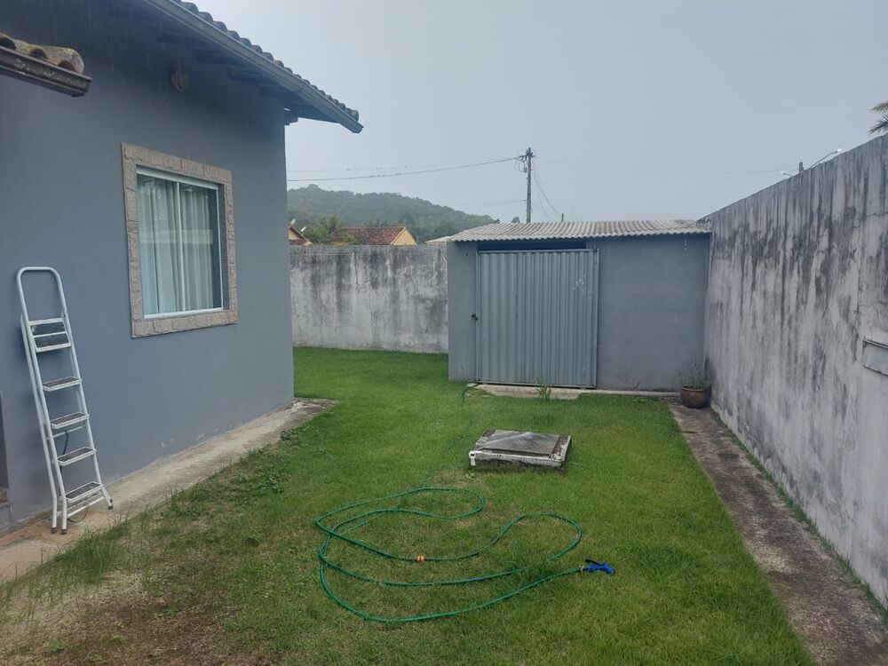 Casa à venda com 2 quartos, 450m² - Foto 1