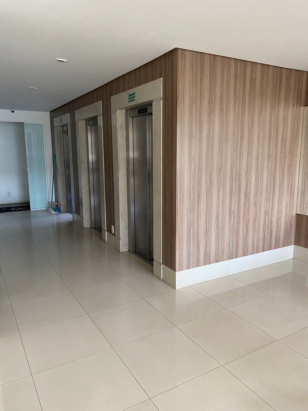 Apartamento para alugar com 2 quartos, 89m² - Foto 2