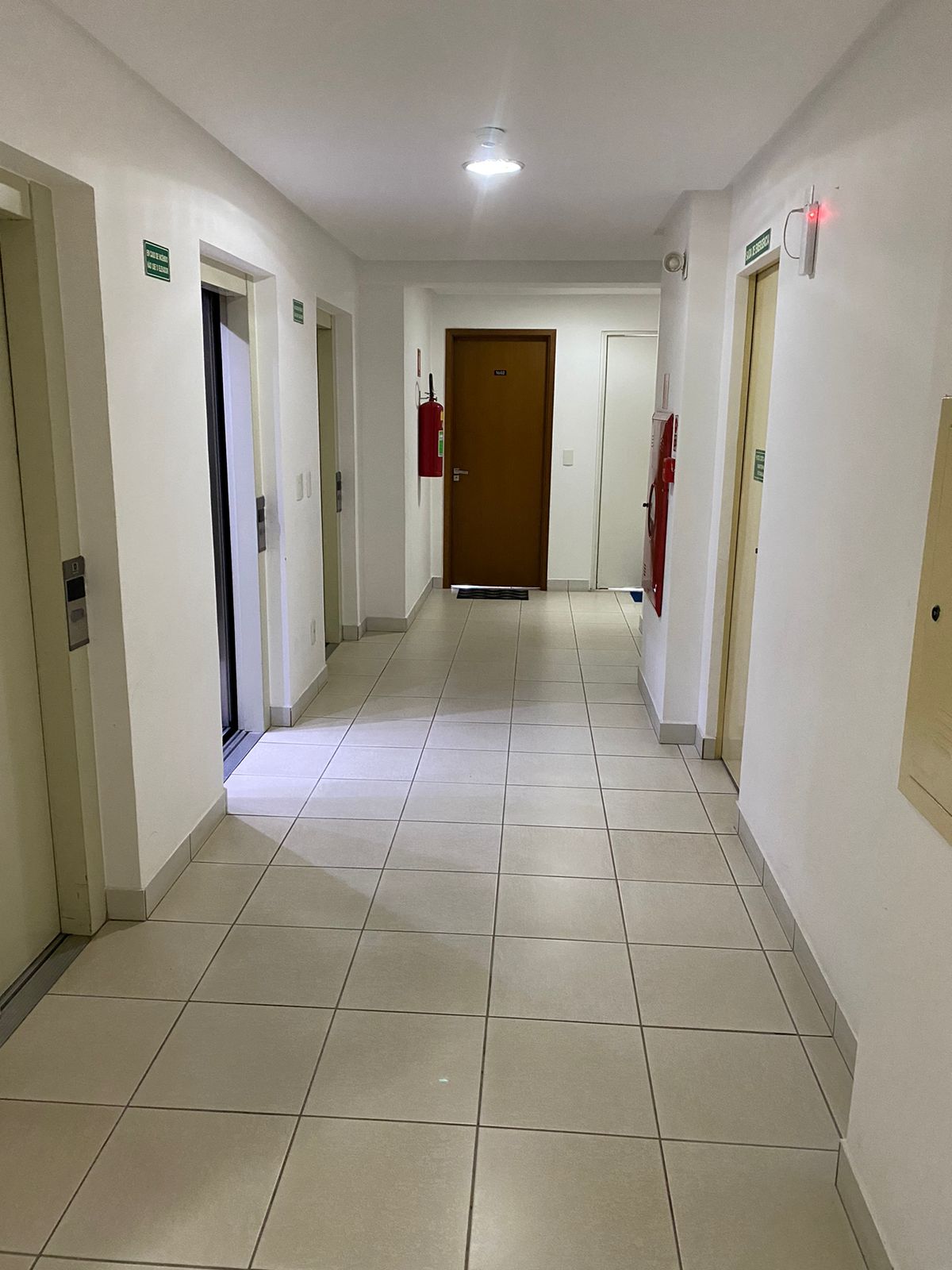 Apartamento para alugar com 2 quartos, 89m² - Foto 32