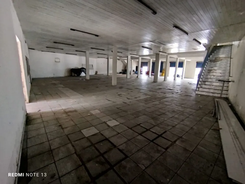 Prédio Inteiro, 1800 m² - Foto 1