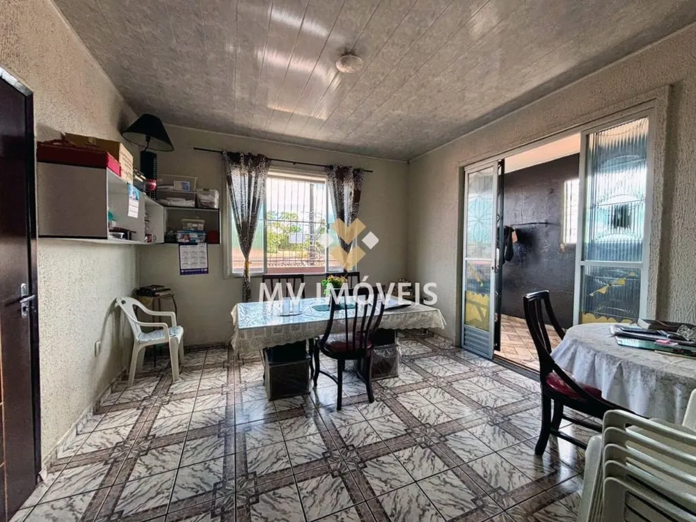 Casa, 4 quartos, 210 m² - Foto 2