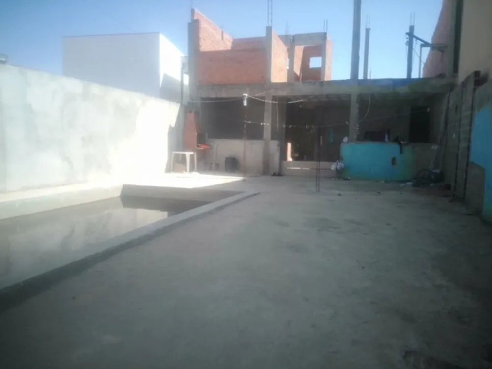 Casa, 2 quartos, 216 m² - Foto 1