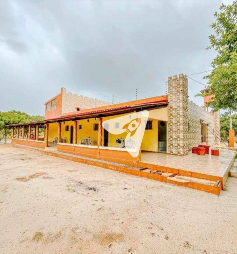 Chácara à venda com 6 quartos, 500m² - Foto 1