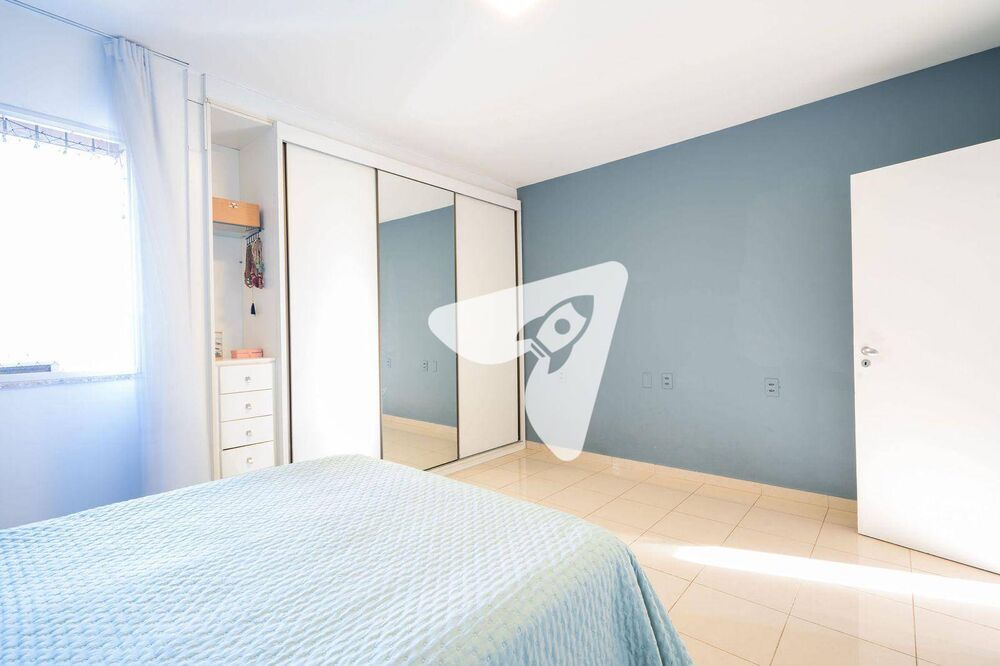 Cobertura à venda com 3 quartos, 250m² - Foto 3