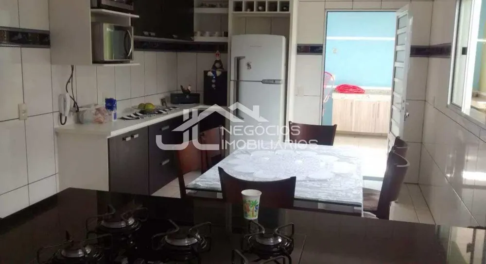 Casa, 3 quartos, 148 m² - Foto 1