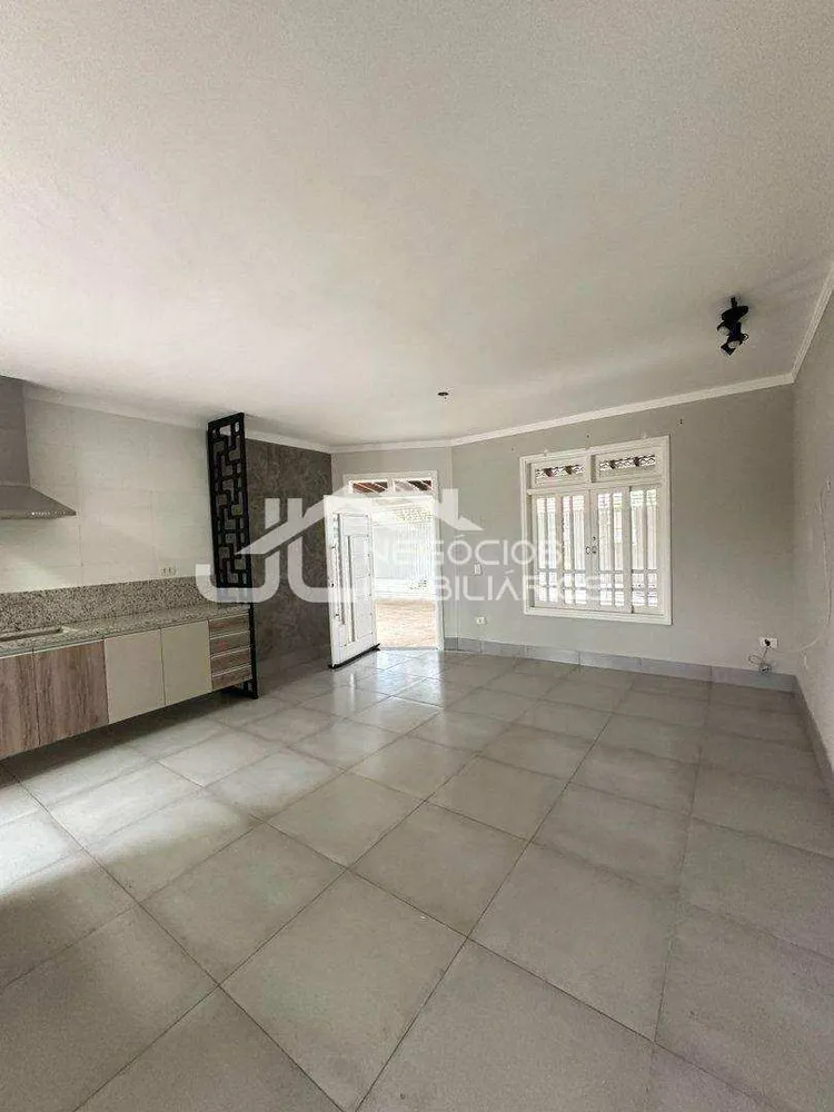 Casa, 2 quartos, 205 m² - Foto 2