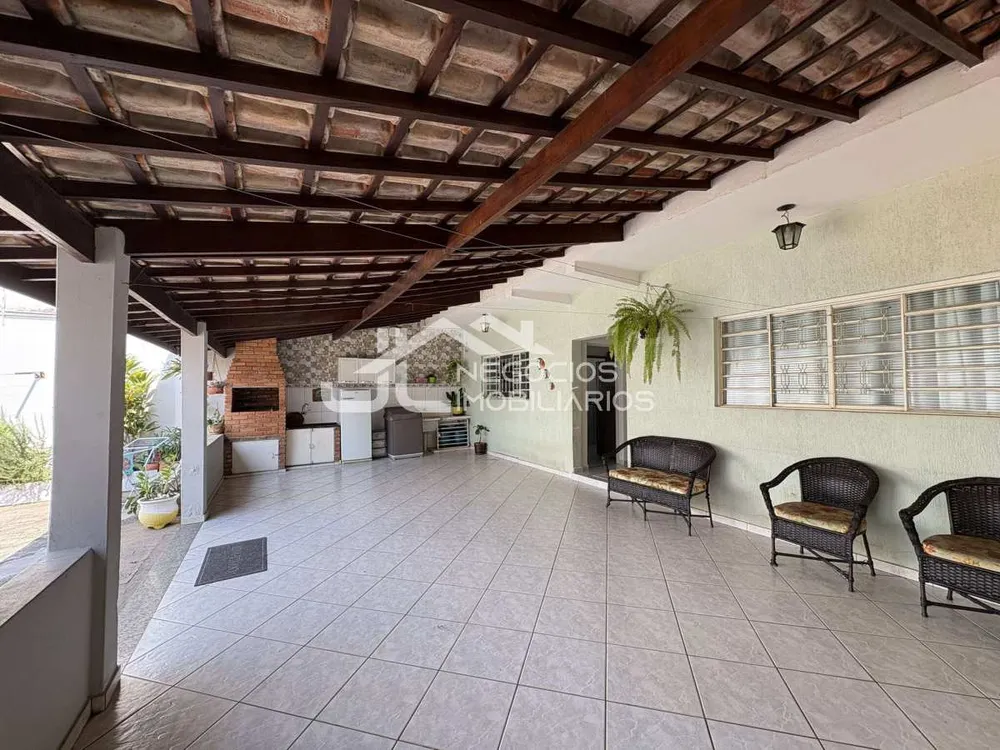 Casa, 2 quartos, 180 m² - Foto 2